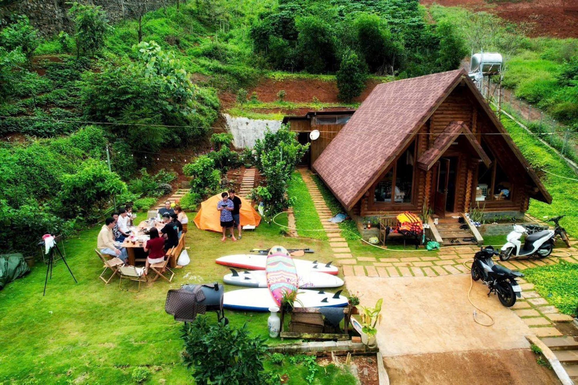 Hotel Nha Bao La - Ho Dak Long Thuong Bao Loc Exterior foto
